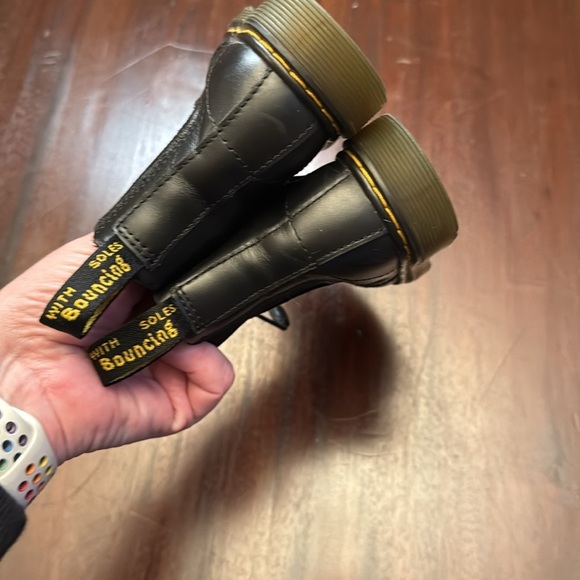 Dr. Martens black leather unisex boots size 9 - Picture 4 of 6